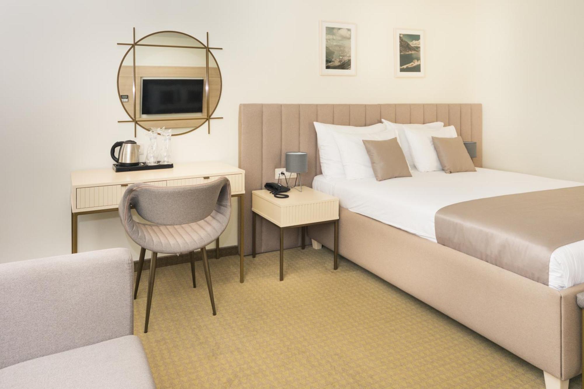 Hotel Pima Будва Экстерьер фото