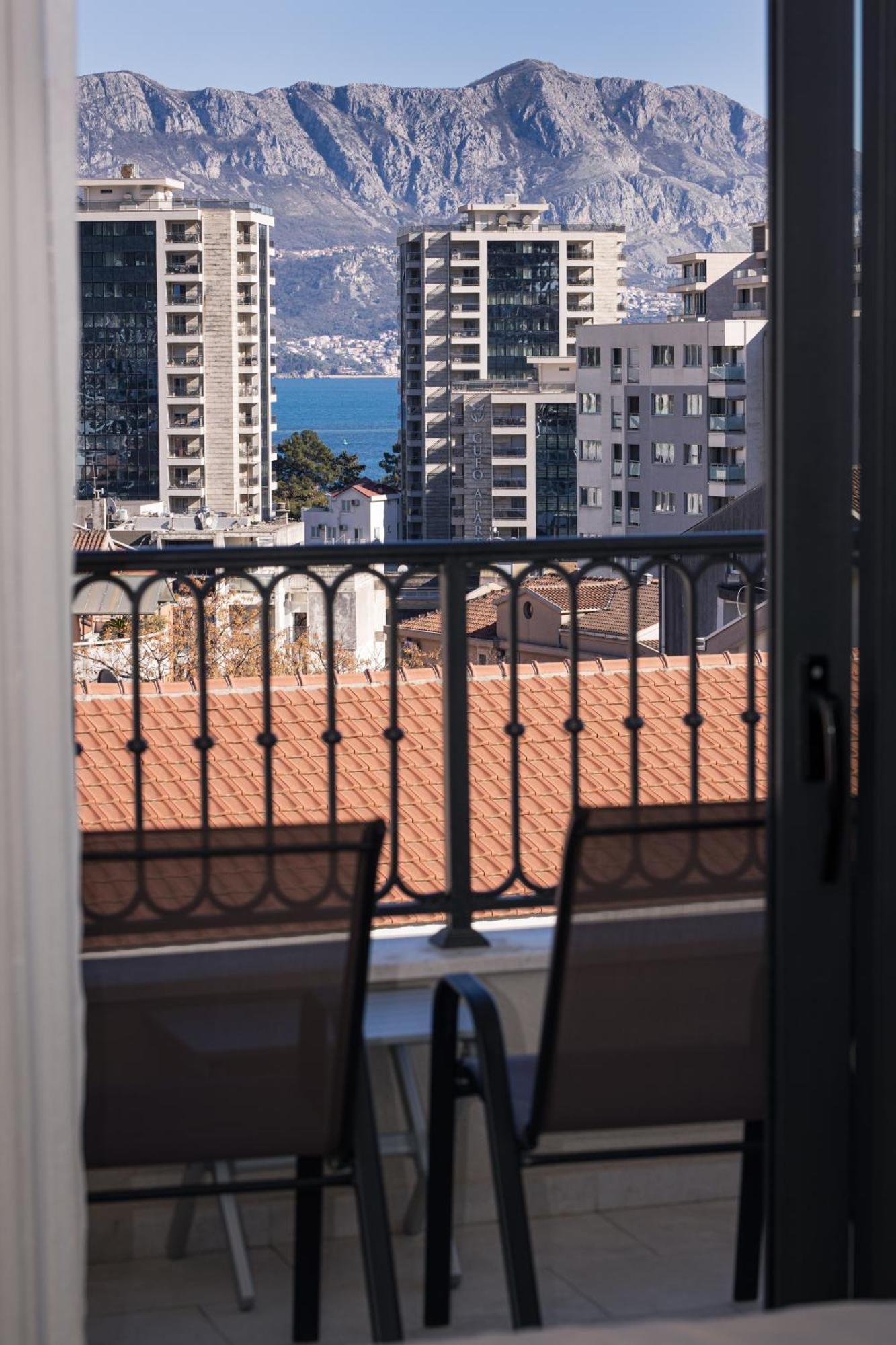 Hotel Pima Будва Экстерьер фото